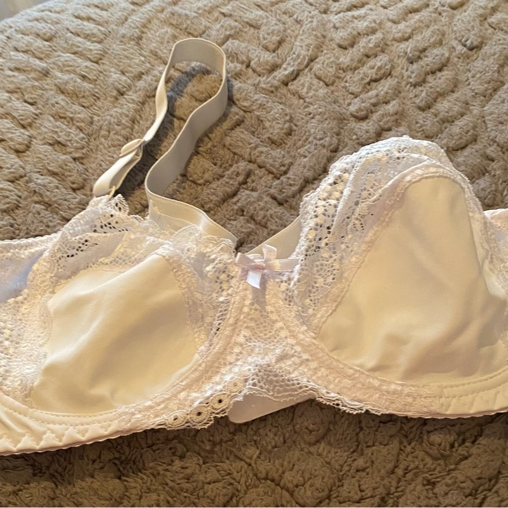 Lace bra